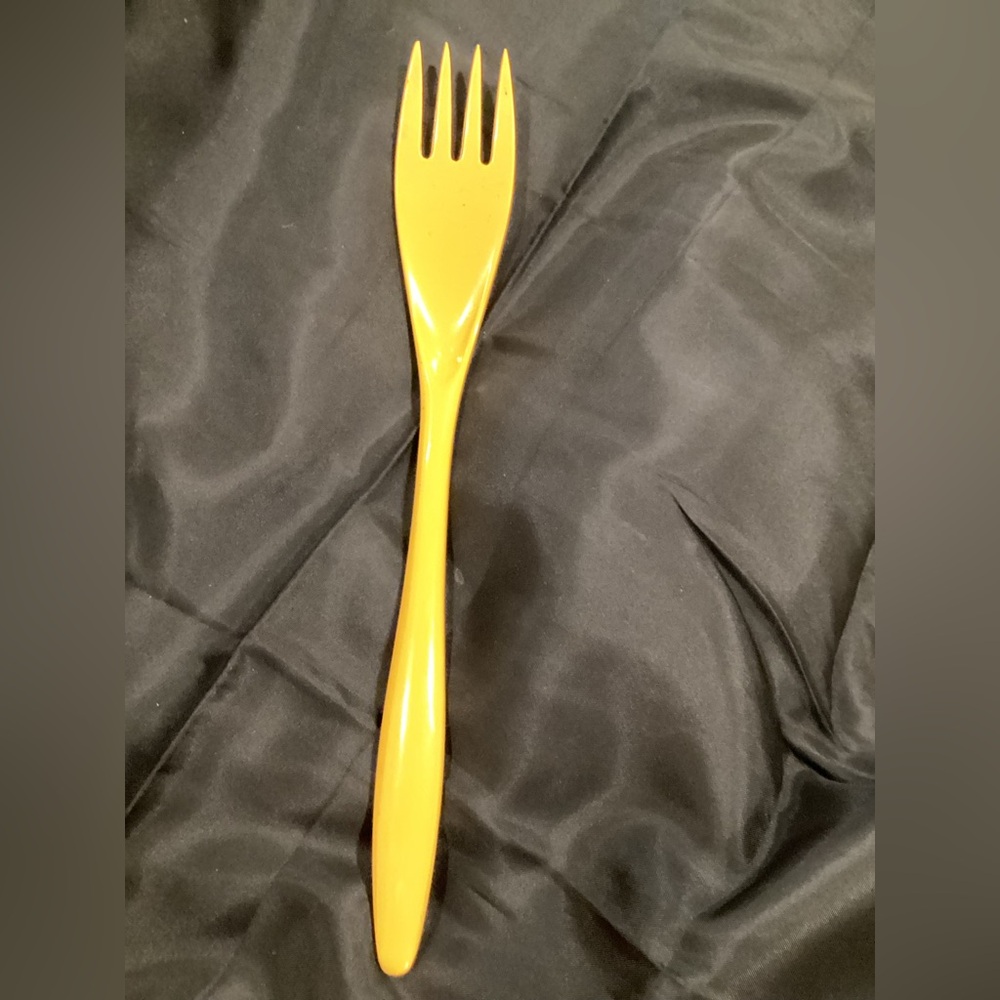 Melamine Serving Fork - Home Dining
13” VTG 1970s Yellow